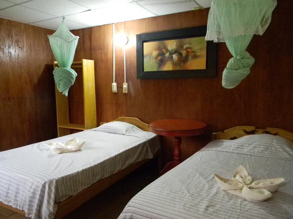 Jacamar Lodge Expeditions Iquitos Exteriör bild