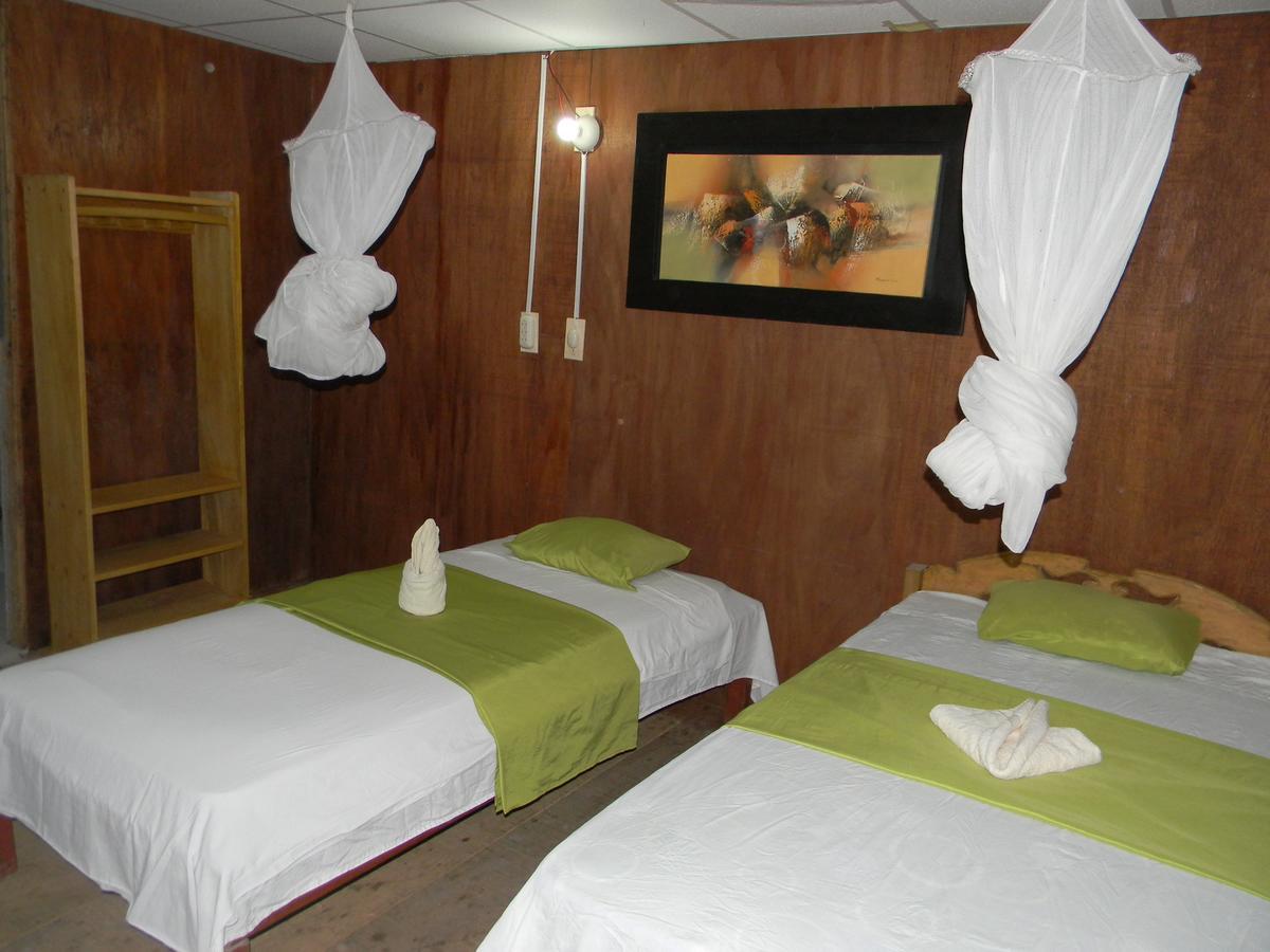 Jacamar Lodge Expeditions Iquitos Exteriör bild
