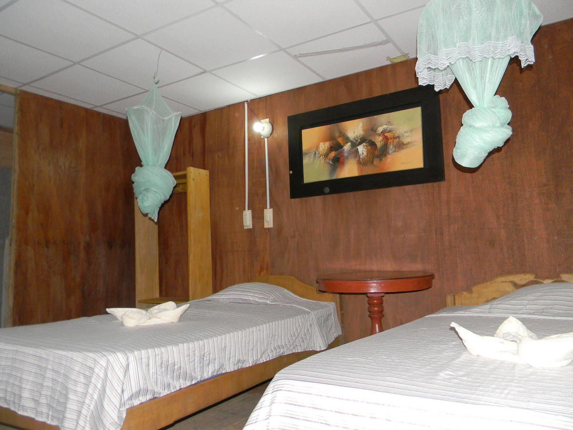 Jacamar Lodge Expeditions Iquitos Exteriör bild